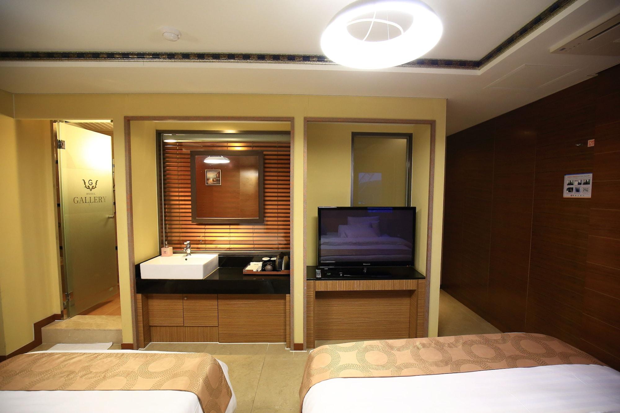 Gallery Tourist Hotel تونغيونغ المظهر الخارجي الصورة