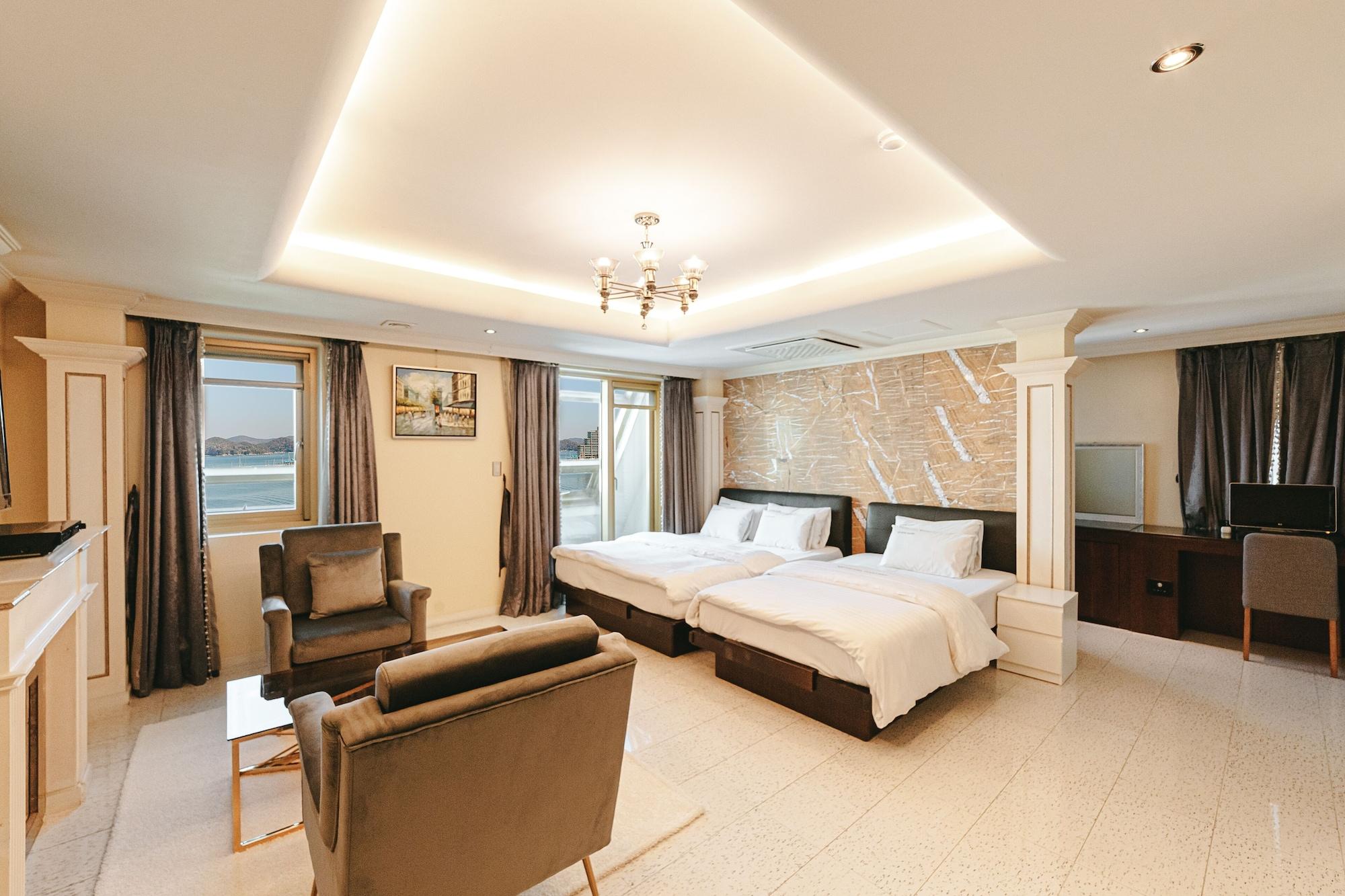 Gallery Tourist Hotel تونغيونغ المظهر الخارجي الصورة