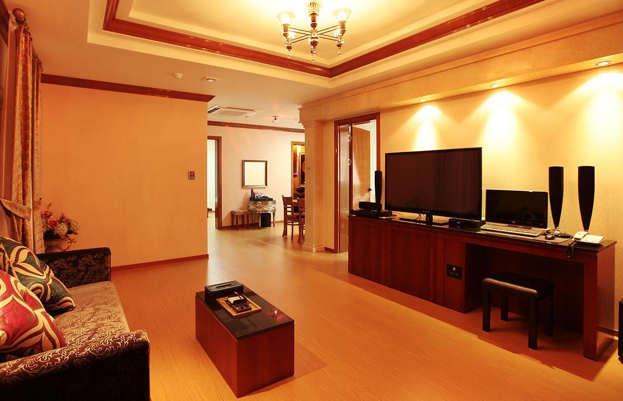 Gallery Tourist Hotel تونغيونغ المظهر الخارجي الصورة
