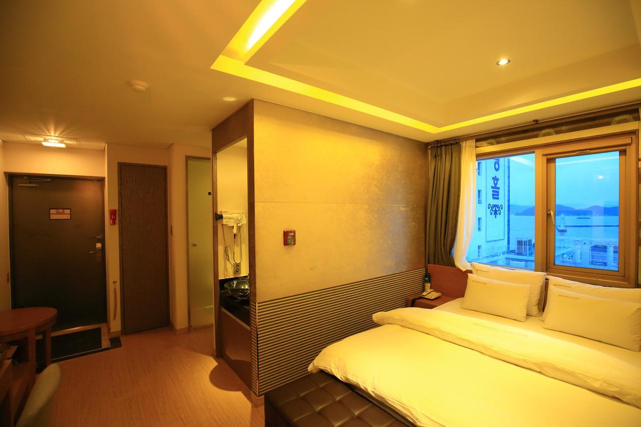 Gallery Tourist Hotel تونغيونغ المظهر الخارجي الصورة