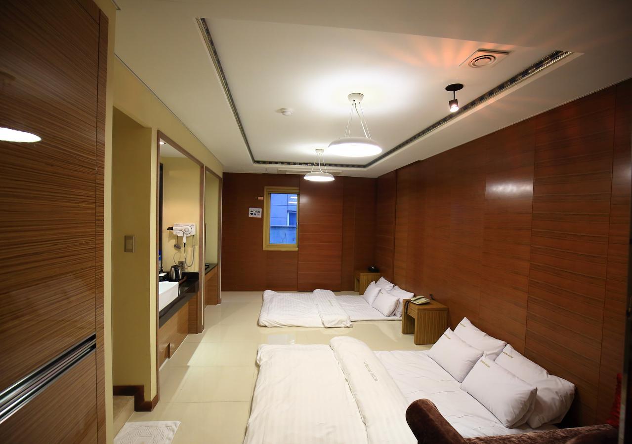 Gallery Tourist Hotel تونغيونغ المظهر الخارجي الصورة